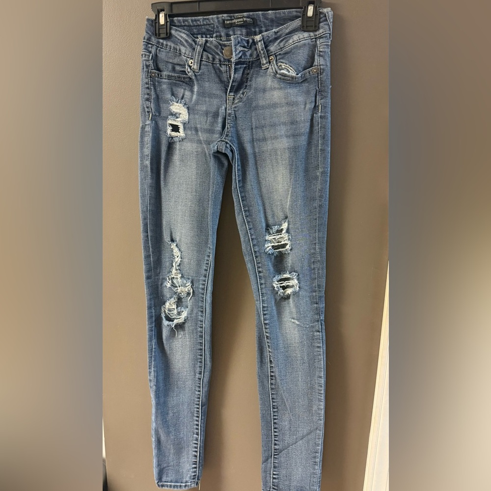 Twentyone Black by Rue21 Ripped Skinny Blue Jeans